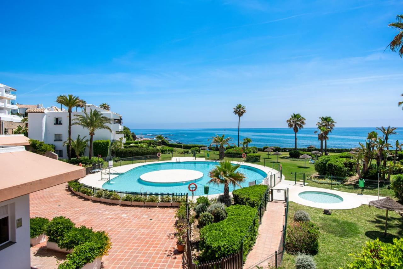Frontline Beach Apartment Miraflores Sitio de Calahonda ภายนอก รูปภาพ