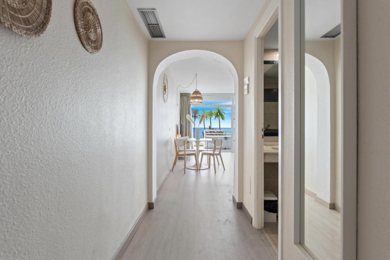Frontline Beach Apartment Miraflores Sitio de Calahonda ภายนอก รูปภาพ