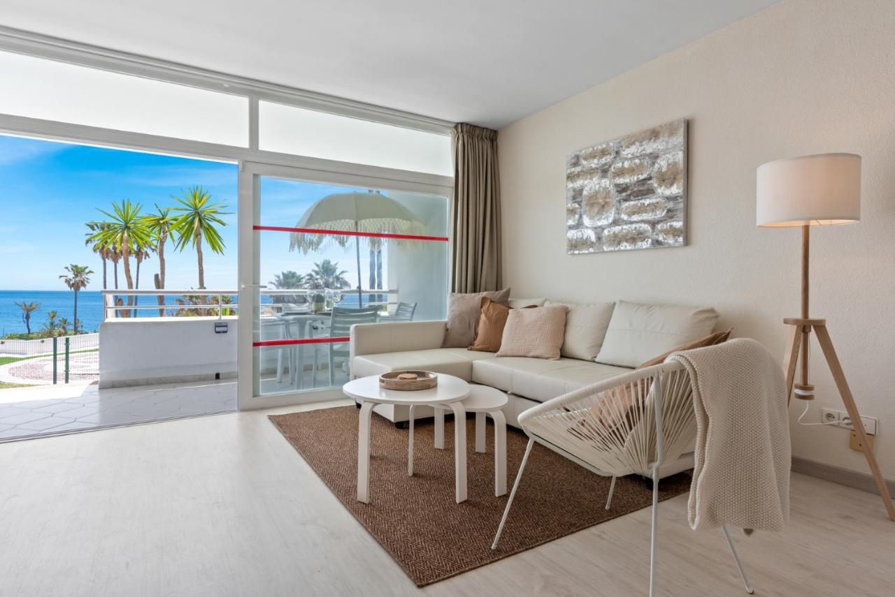 Frontline Beach Apartment Miraflores Sitio de Calahonda ภายนอก รูปภาพ