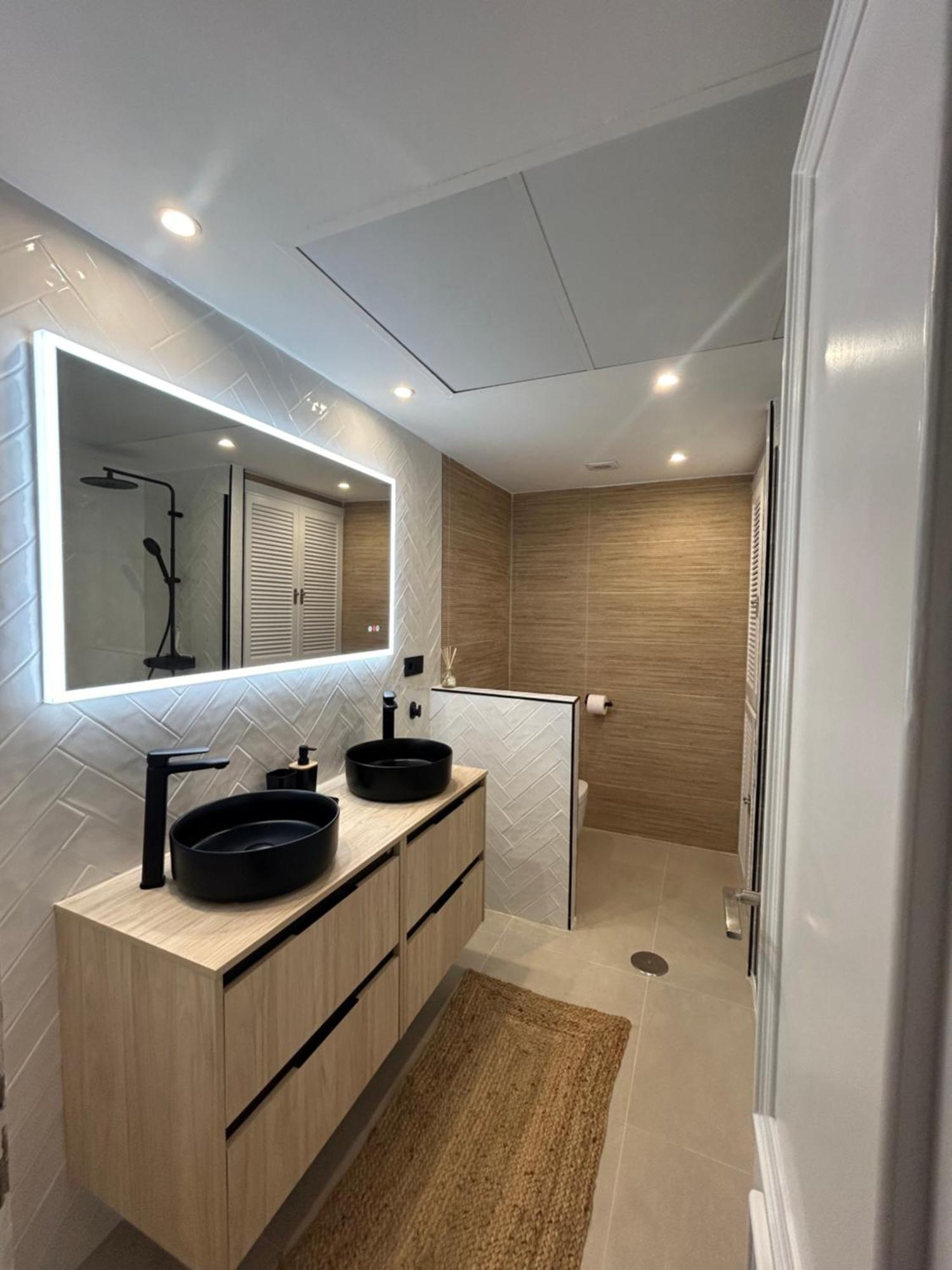 Frontline Beach Apartment Miraflores Sitio de Calahonda ภายนอก รูปภาพ